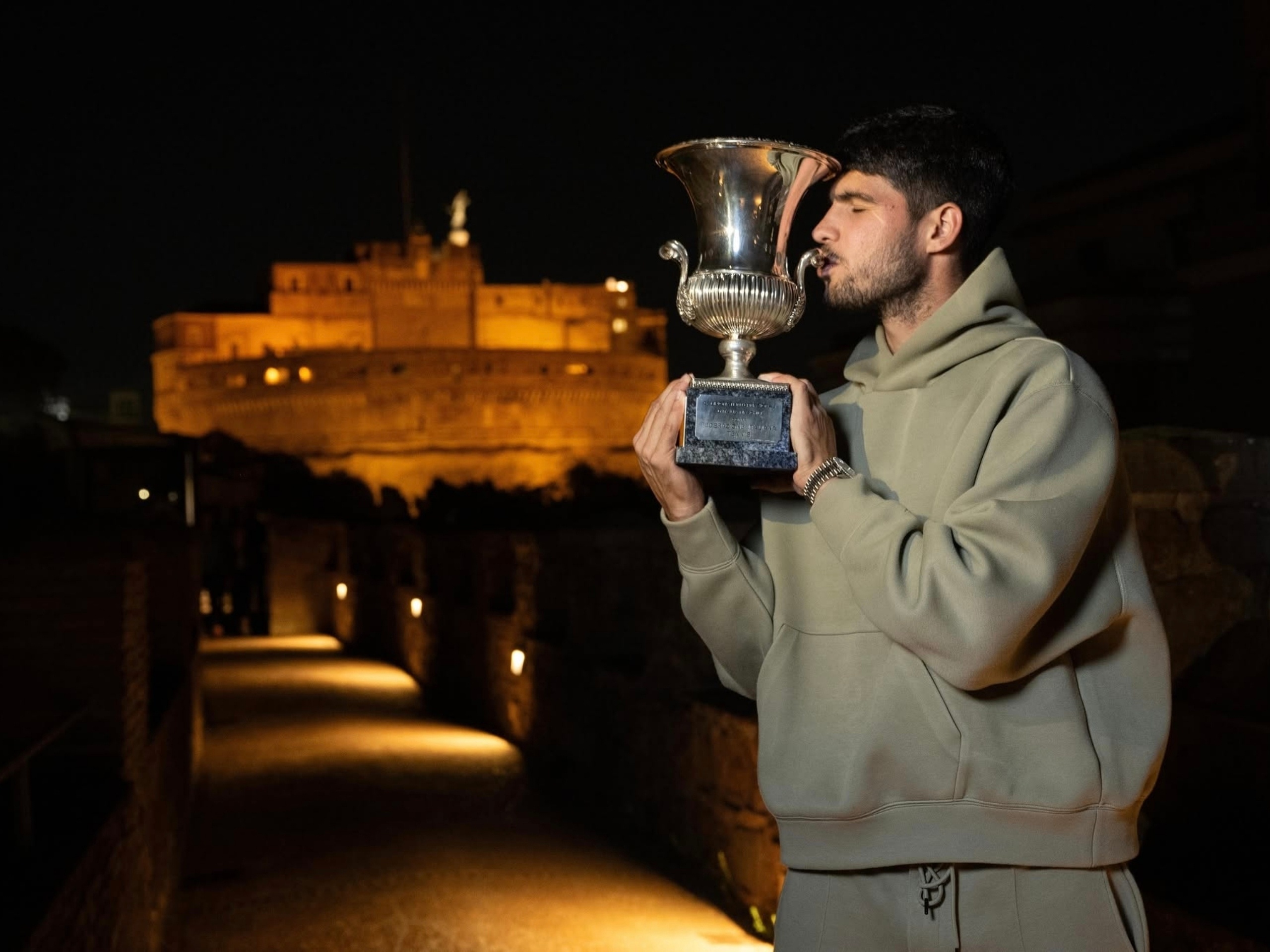 法网力克拉沃尔杯，鲁德带队取胜