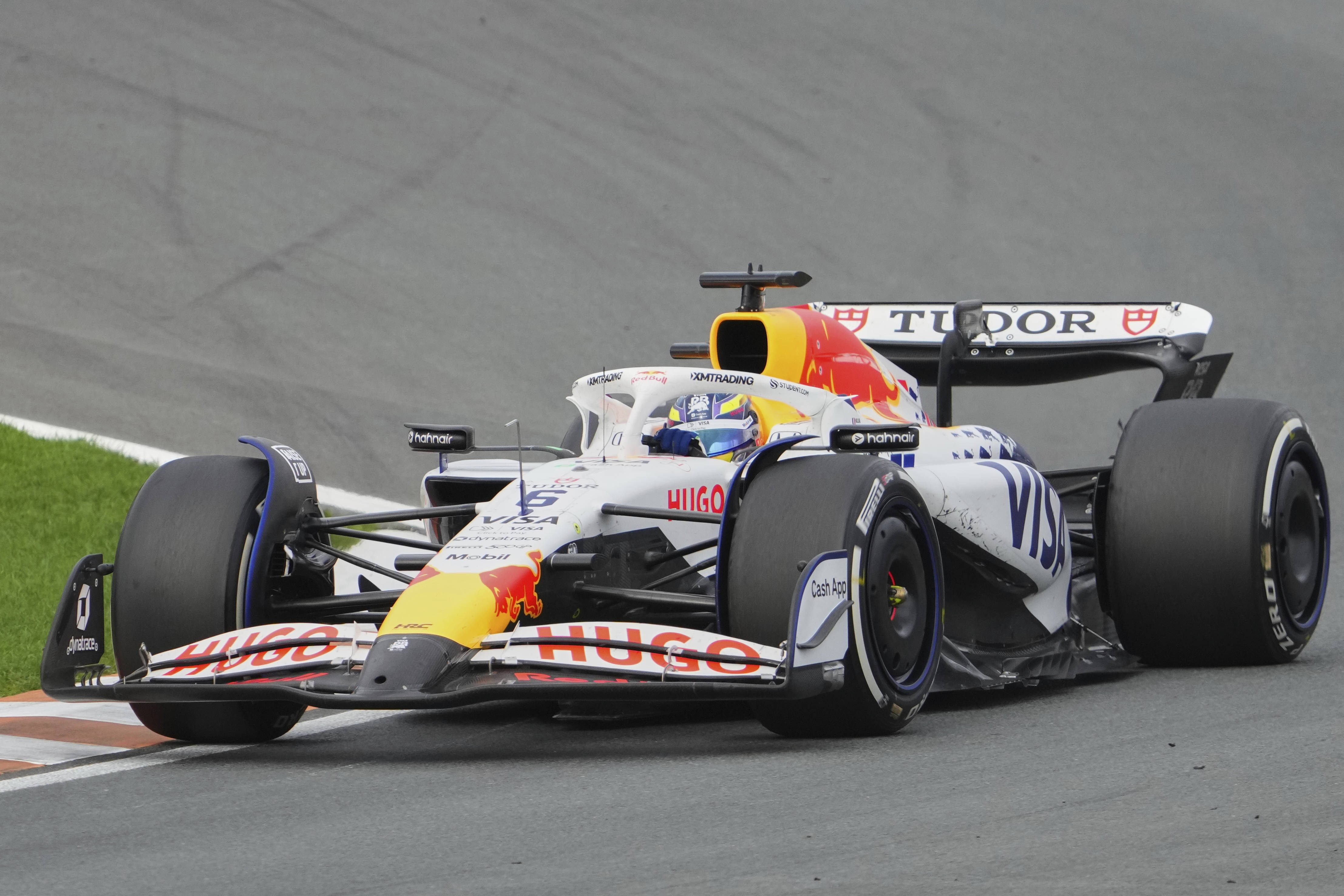 法拉利翻盘红牛二队,皮亚斯特里高光表现 法拉利翻盘红牛二队,皮亚斯特里高光表现