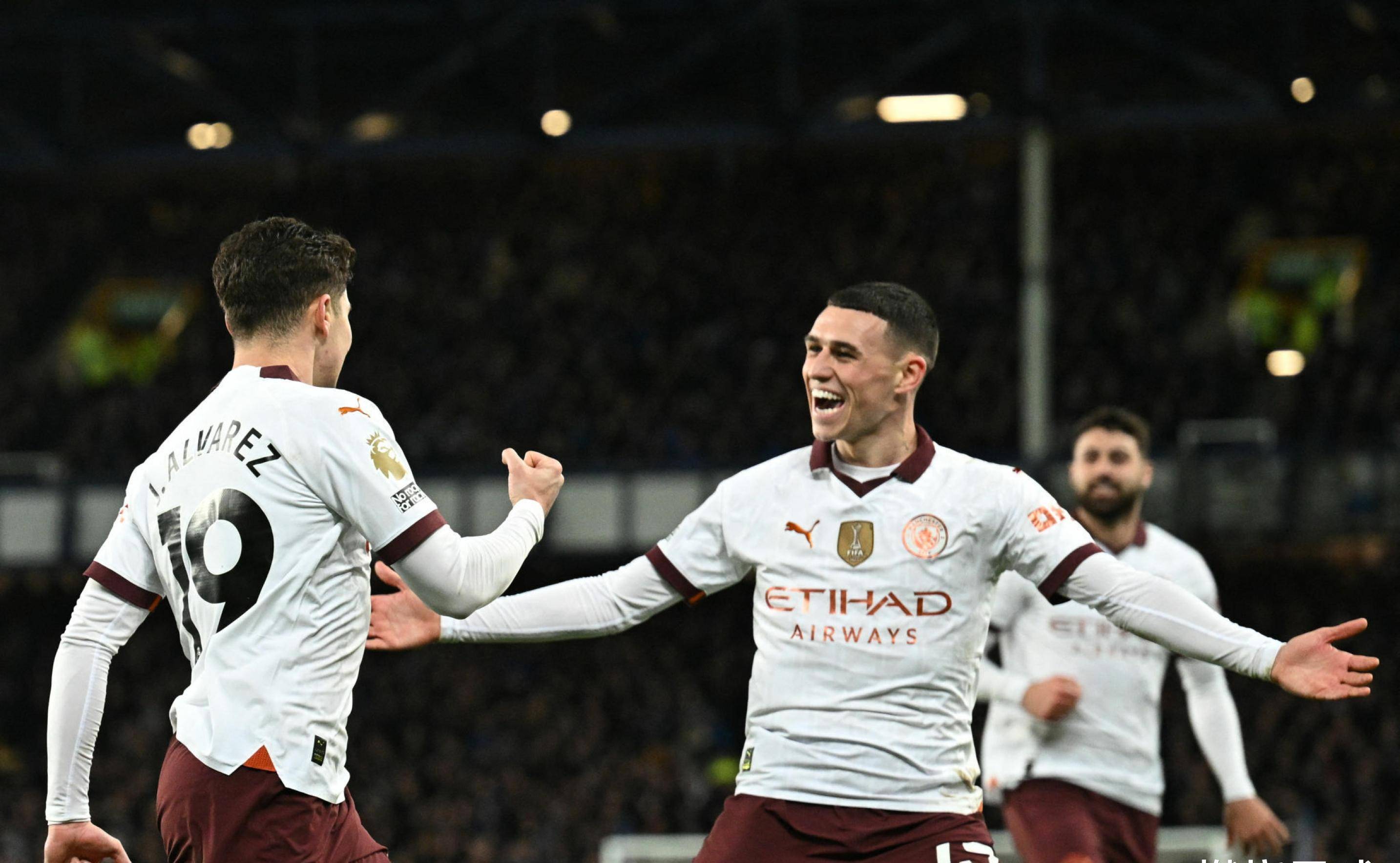 中国逆转日本,阿尔瓦雷斯刷新纪录 中国逆转日本,阿尔瓦雷斯刷新纪录