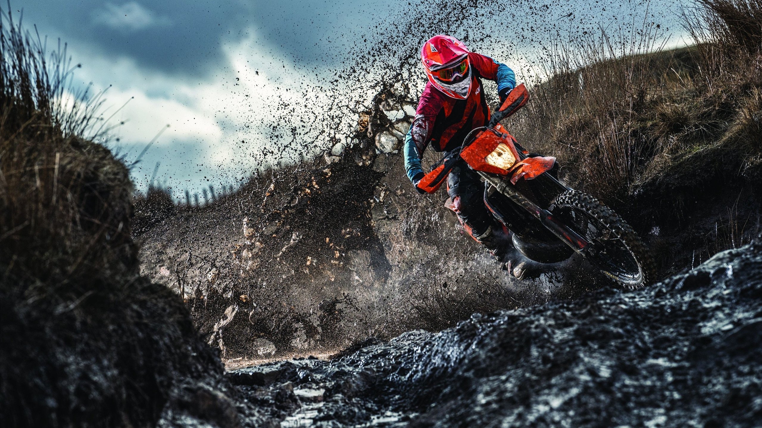 阿拉巴的不手软，当莱比锡红牛遇见秘鲁，足球如何成为全球化寓言