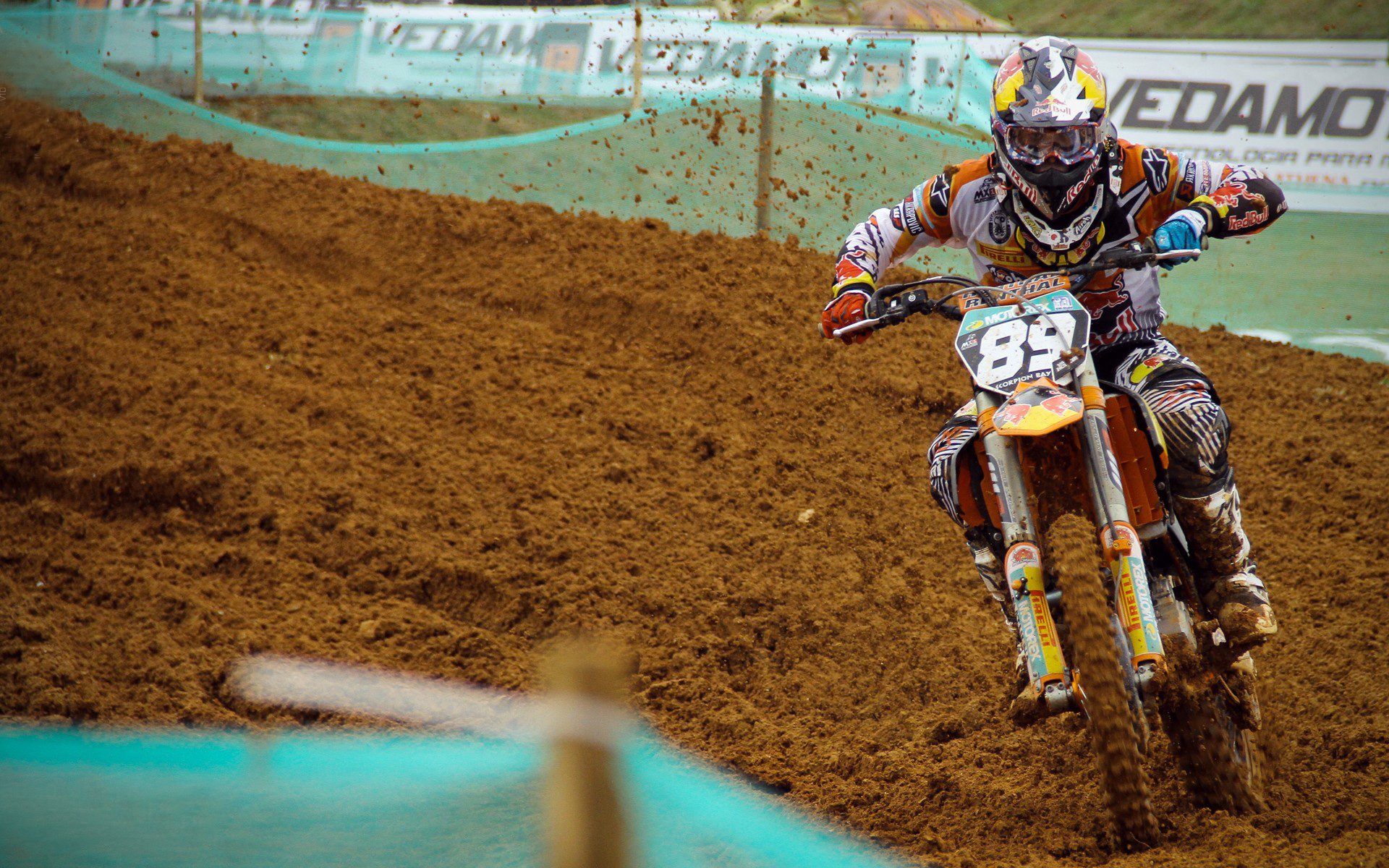 沙漠风暴席卷G组,越南血洗伊拉克,奥斯梅恩独造三球,亚洲新势力刺破中东铁幕